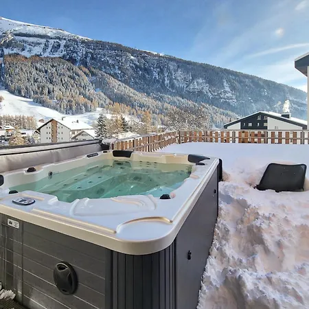 Spacious - Beautiful Terrace With View 公寓